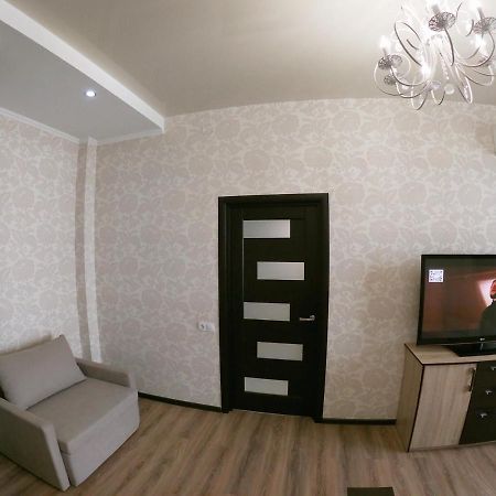 Апартаменти На Марсельській 35, Увага! Завжди Є Wifi, Вода, Ліфт Odessa Luaran gambar