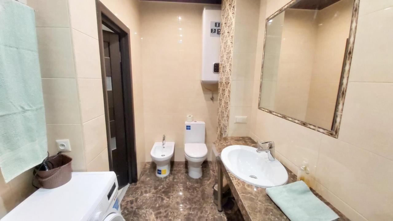 Апартаменти На Марсельській 35, Увага! Завжди Є Wifi, Вода, Ліфт Odessa Luaran gambar