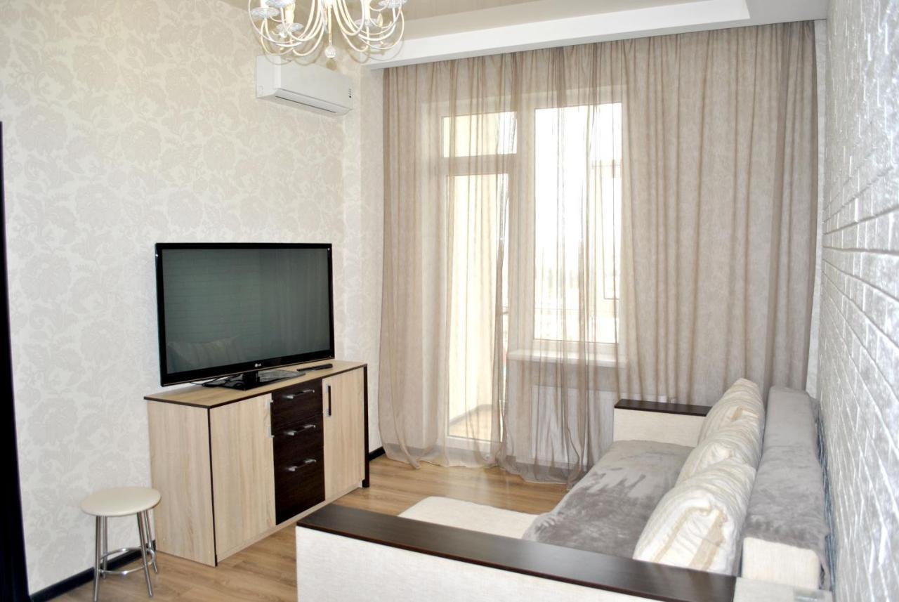 Апартаменти На Марсельській 35, Увага! Завжди Є Wifi, Вода, Ліфт Odessa Luaran gambar