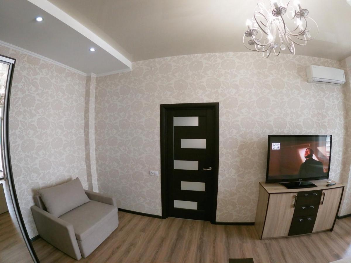 Апартаменти На Марсельській 35, Увага! Завжди Є Wifi, Вода, Ліфт Odessa Luaran gambar
